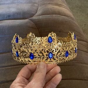 Gold and sapphire crown